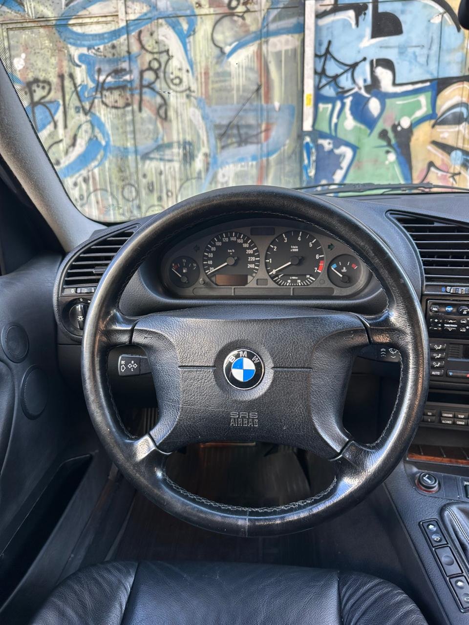 BMW 328i 2.8 1997 foto 10
