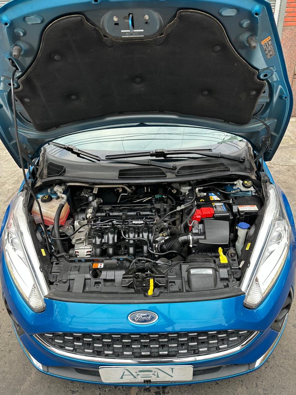 Ford Fiesta Kinetic  Titanium Powershift 120cv