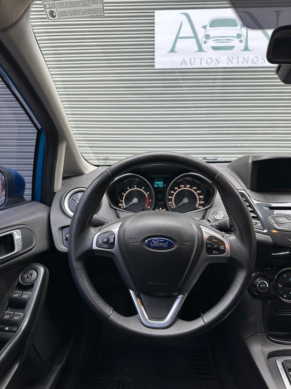Ford Fiesta Kinetic  Titanium Powershift 120cv