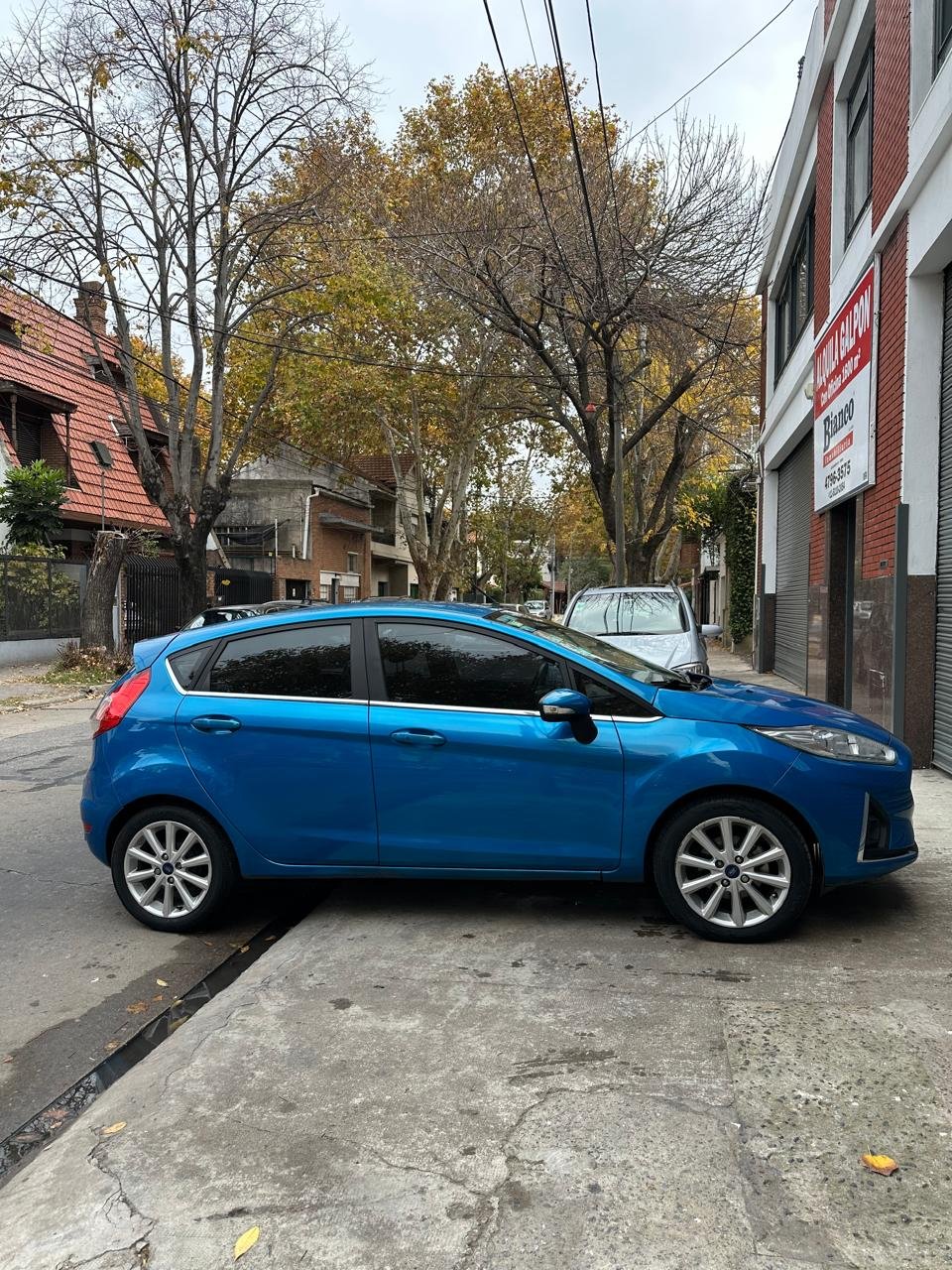 Ford Fiesta Kinetic  Titanium Powershift 120cv