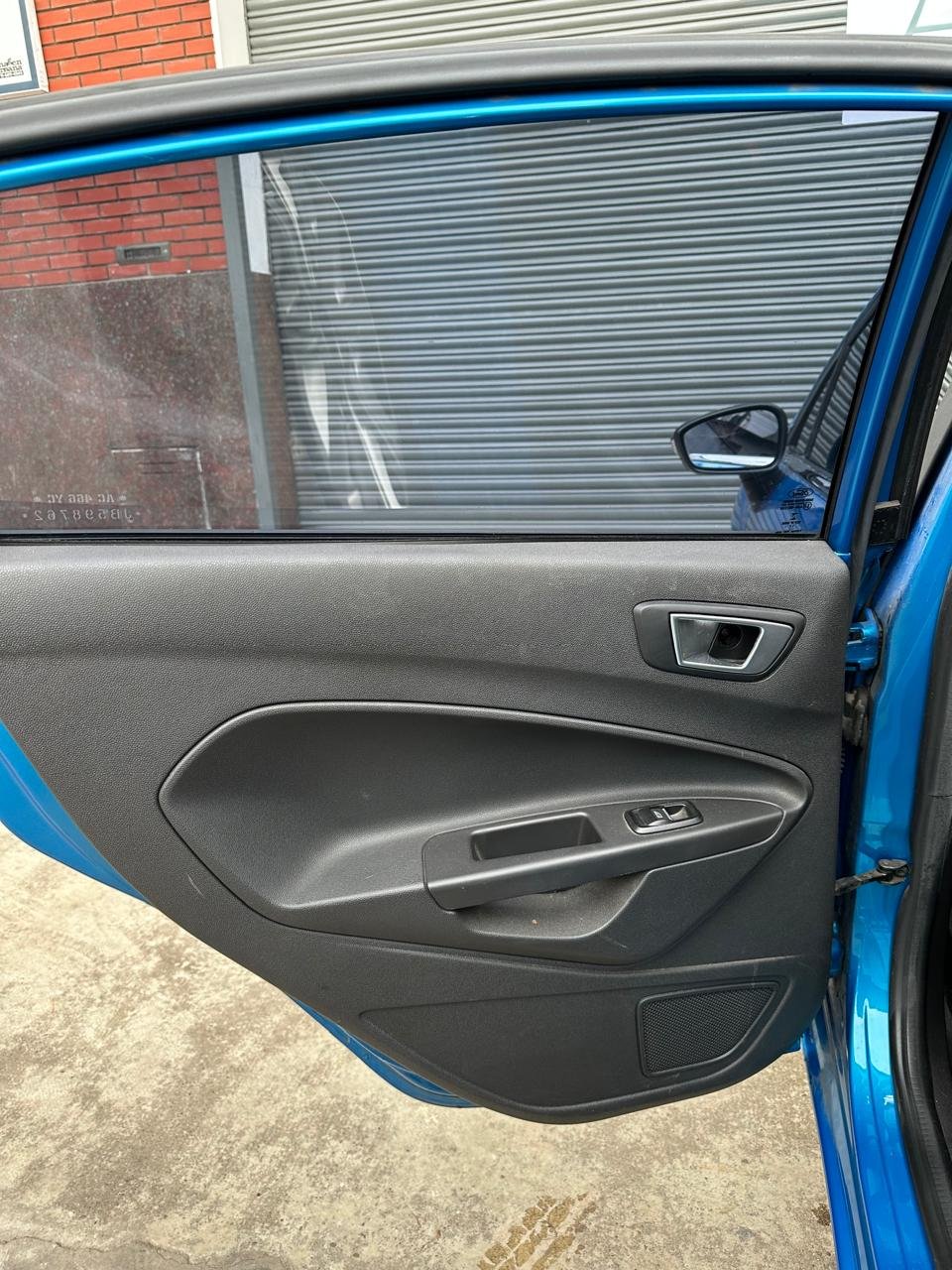 Ford Fiesta Kinetic  Titanium Powershift 120cv