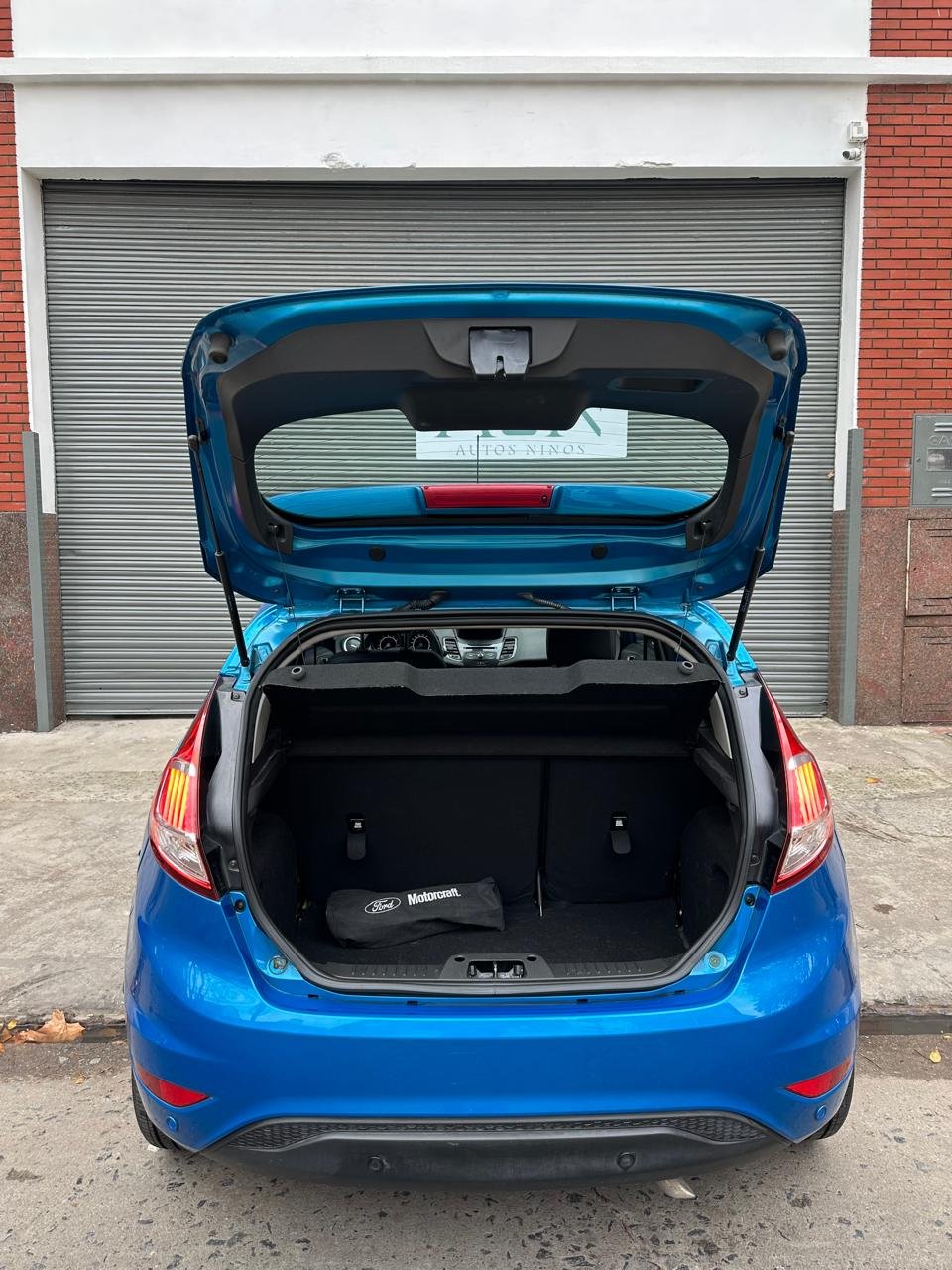 Ford Fiesta Kinetic  Titanium Powershift 120cv