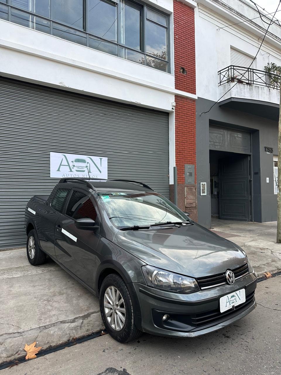 Volkswagen Saveiro Gp Cd 101cv Pack High 2015 foto 3