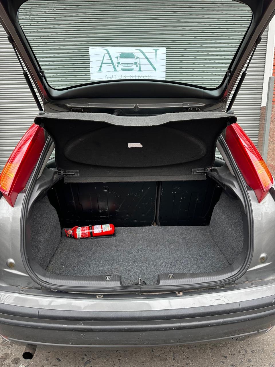 Ver foto 19 de Ford Focus Ambiente 2009