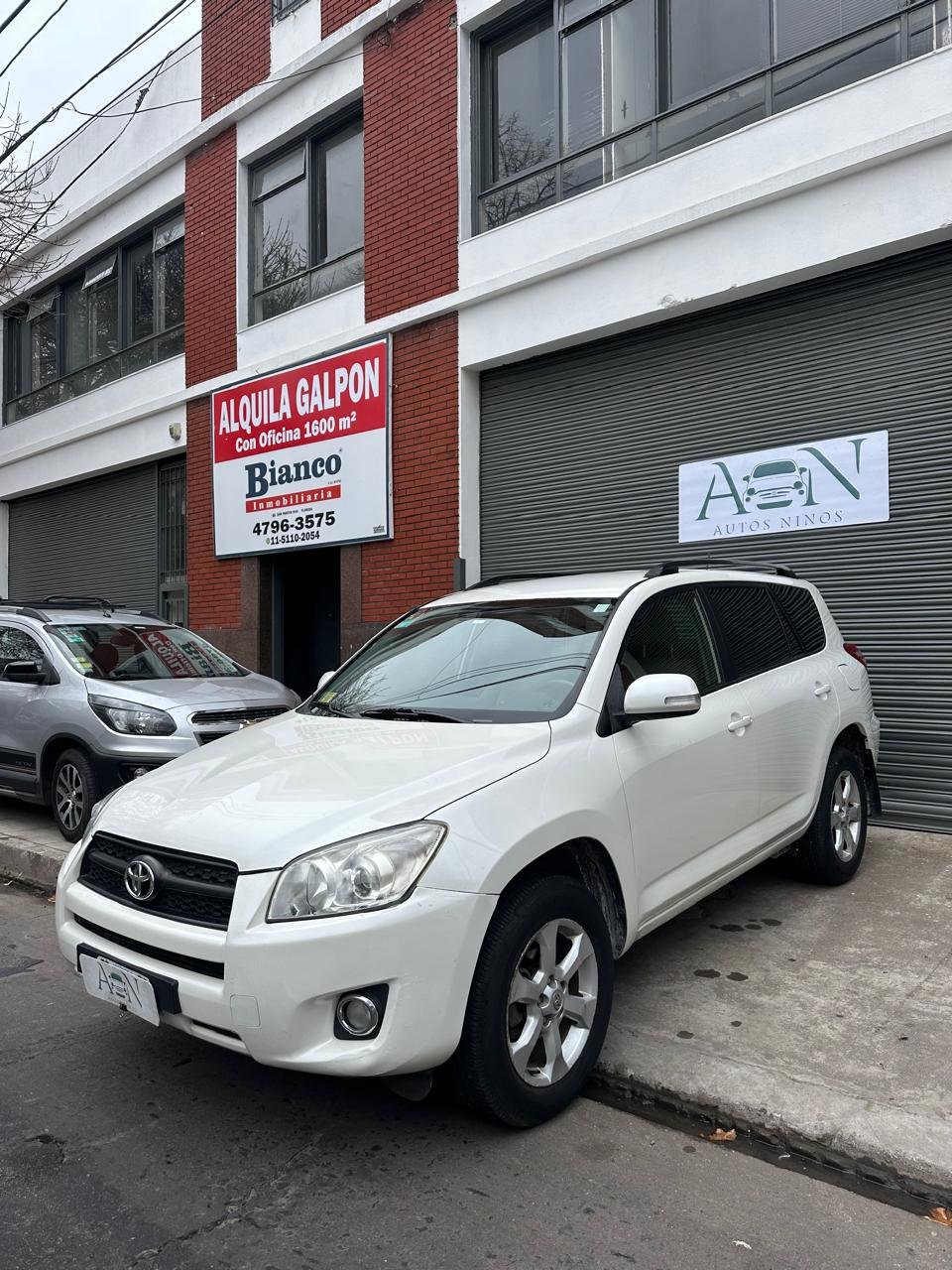 Ver foto 3 de Toyota RAV4  4x4 At 2013