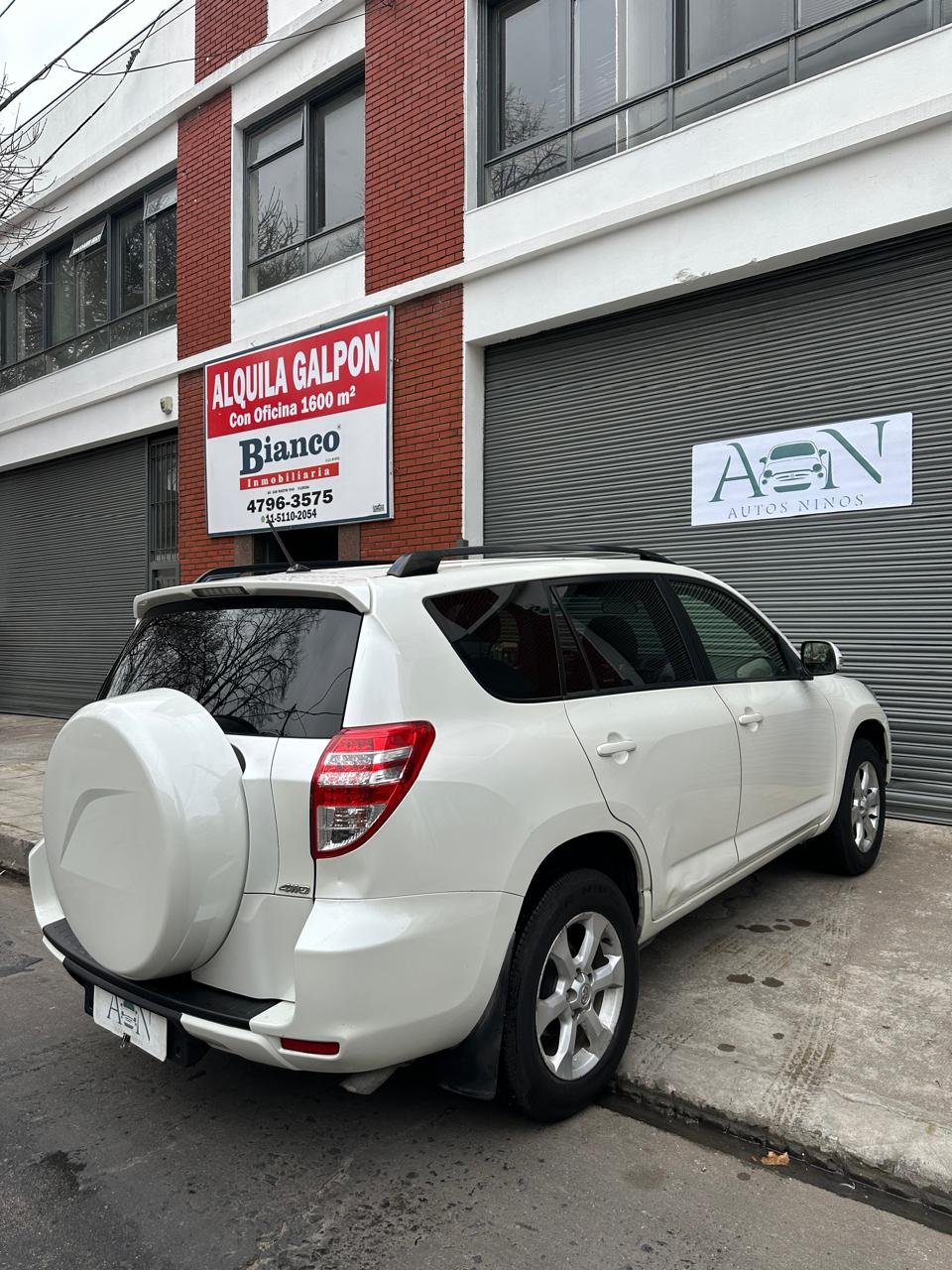 Ver foto 17 de Toyota RAV4  4x4 At 2013
