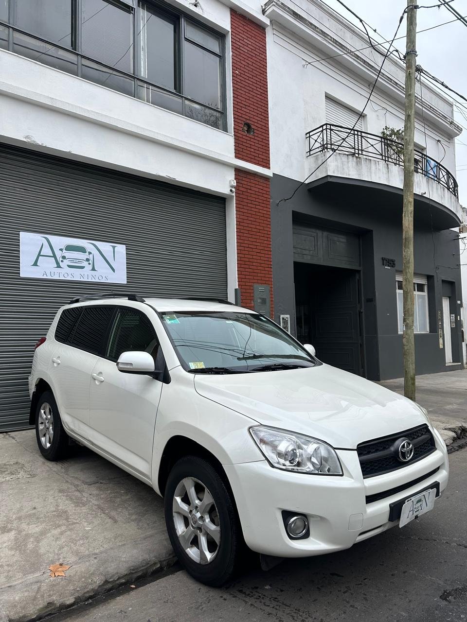 Toyota RAV4  4x4 At 2013