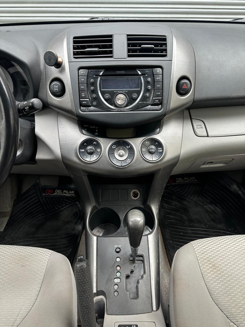 Ver foto 9 de Toyota RAV4  4x4 At 2013