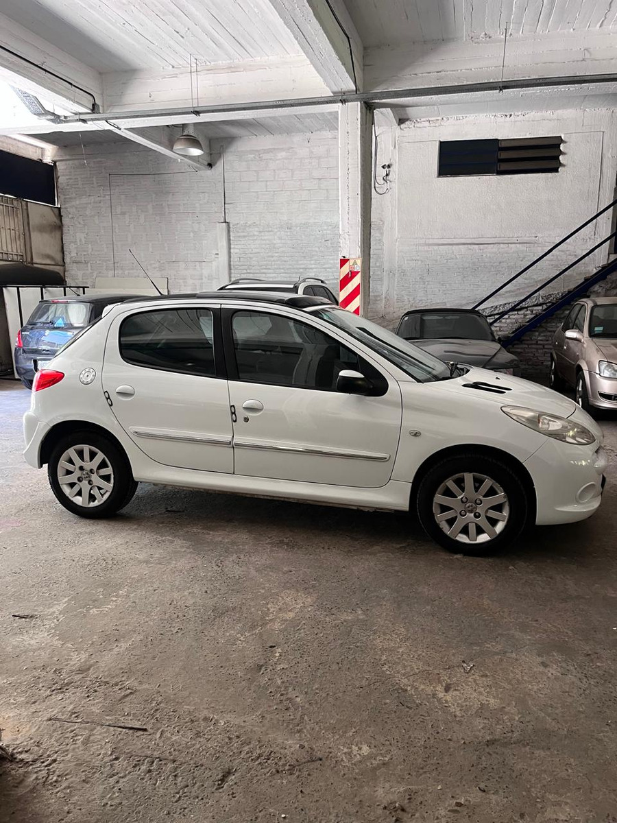 Peugeot 207 1.6 Xt Tiptronic
