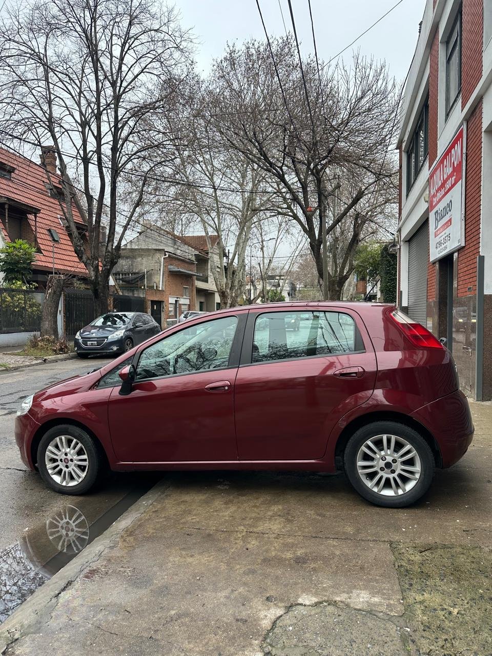 Ver foto 11 de Fiat Punto Attractive 2011