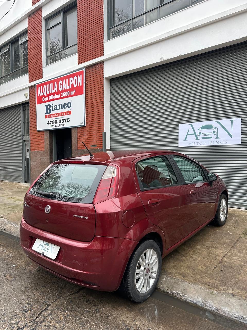 Ver foto 12 de Fiat Punto Attractive 2011
