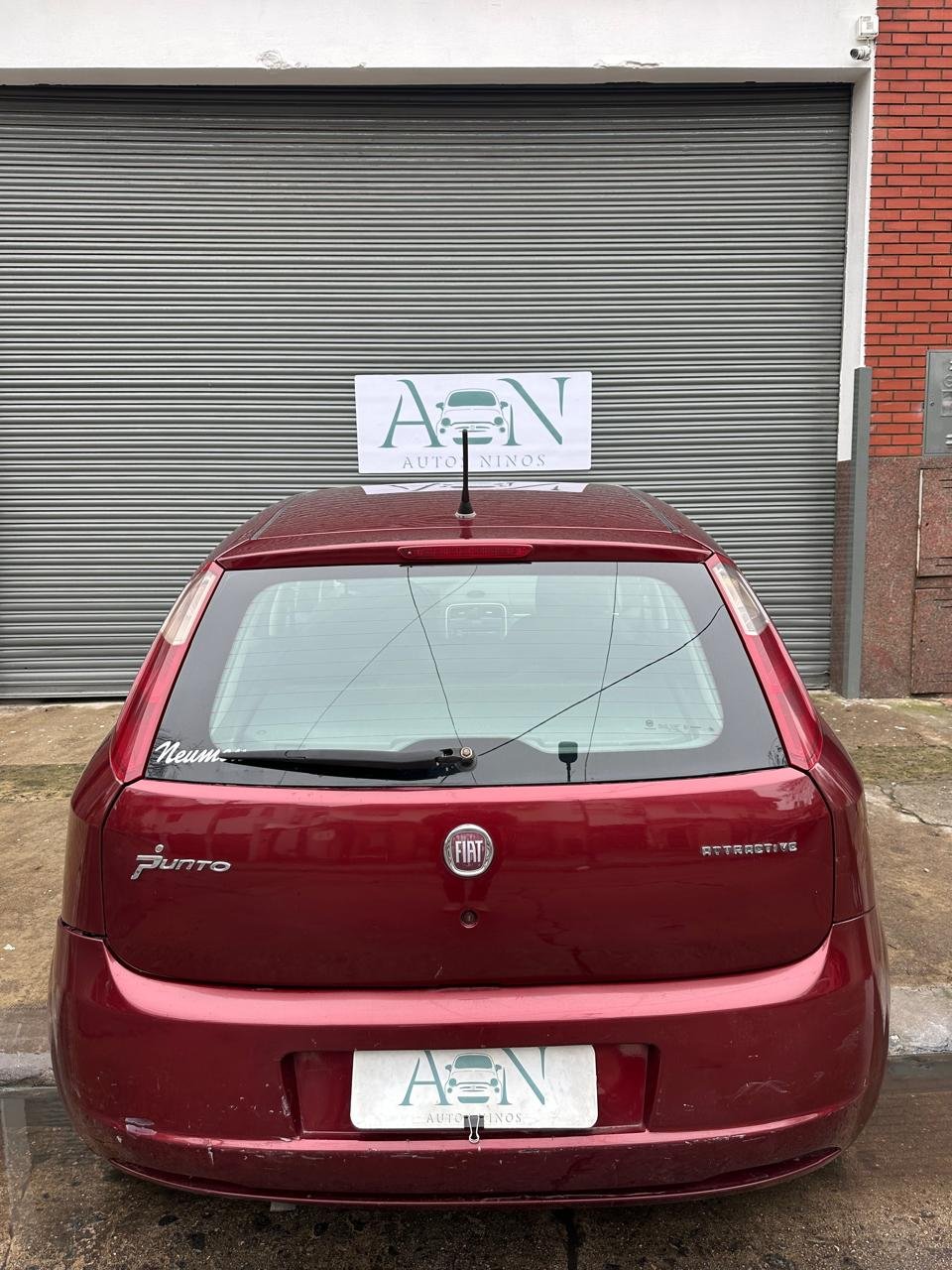 Ver foto 13 de Fiat Punto Attractive 2011
