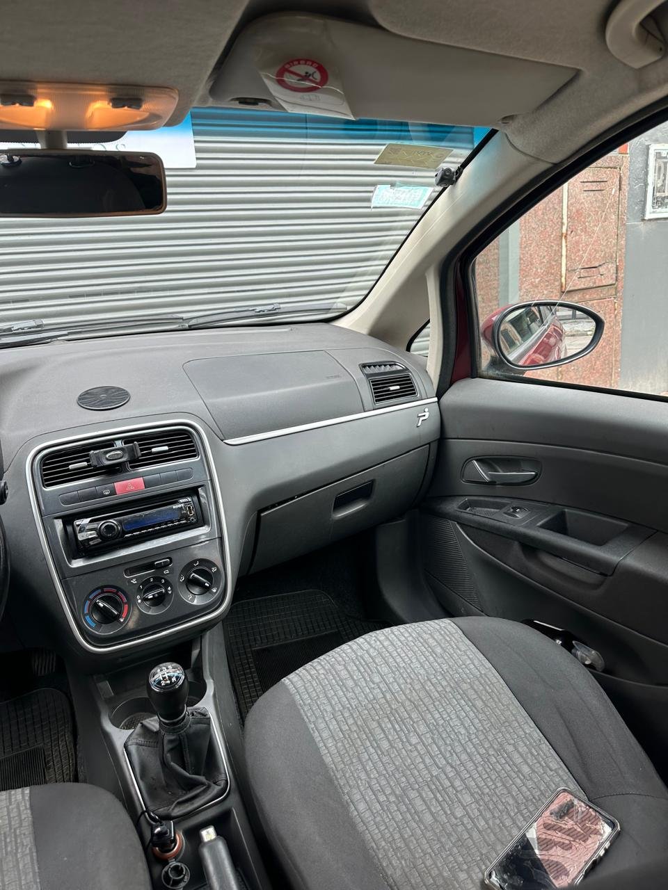 Ver foto 9 de Fiat Punto Attractive 2011