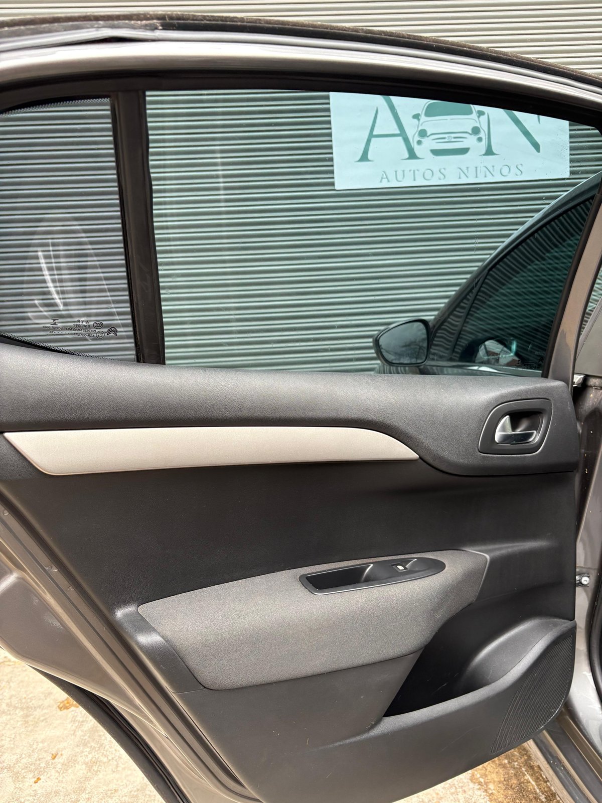 Citroen Citroën C4 Lounge Live 143cv
