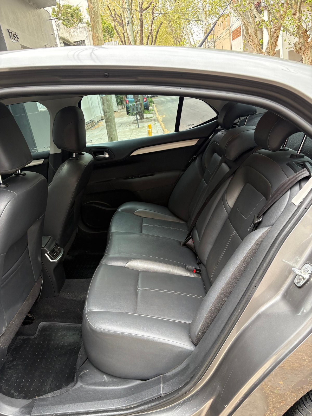 Citroen Citroën C4 Lounge Live 143cv