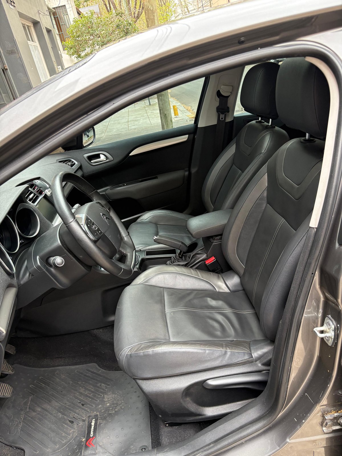 Citroen Citroën C4 Lounge Live 143cv