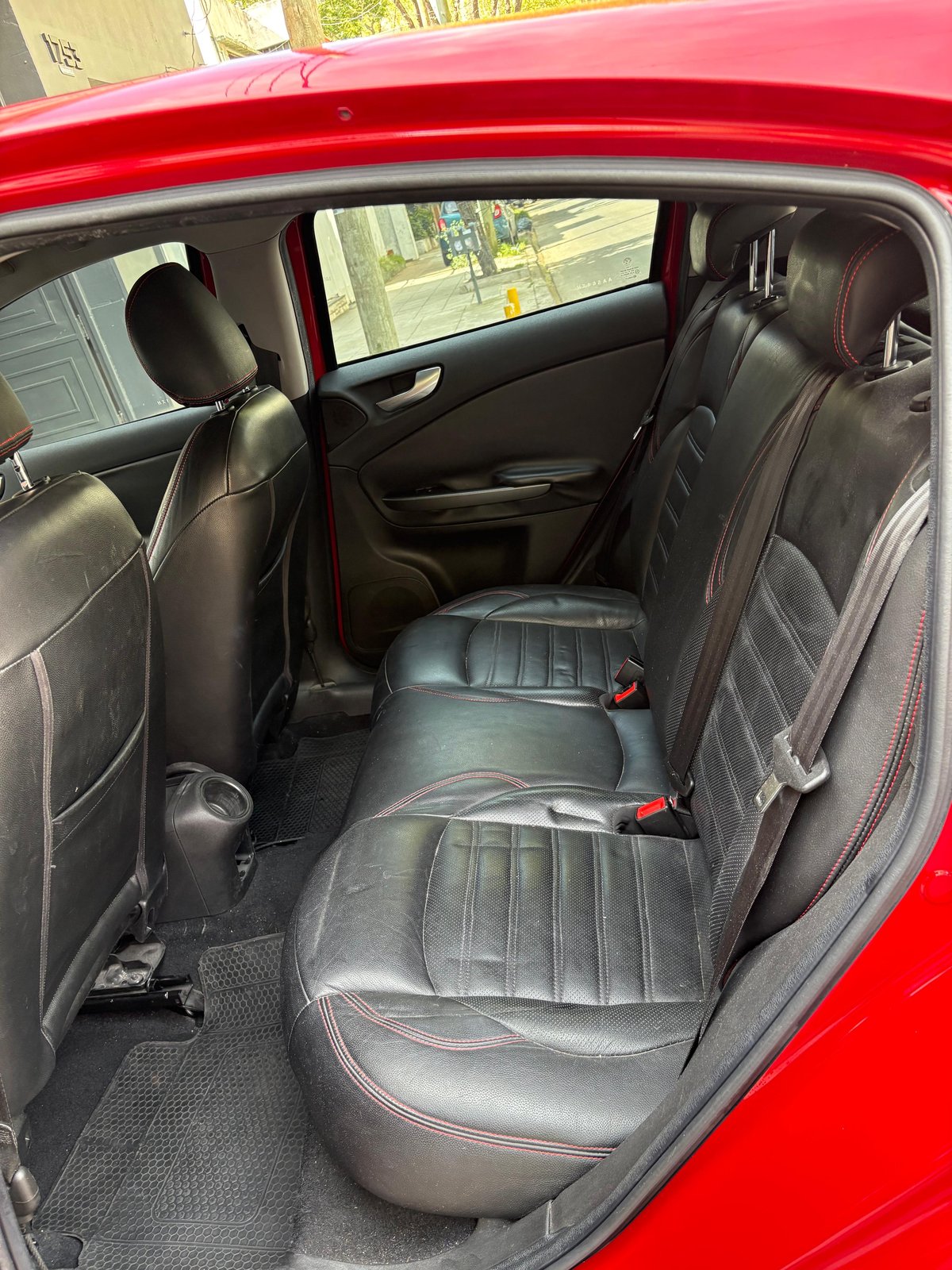 Ver foto 12 de Alfa Romeo Giulietta 1.4 Progression 120cv Mt6 2016