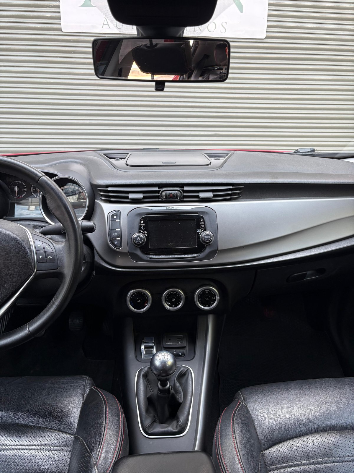 Ver foto 8 de Alfa Romeo Giulietta 1.4 Progression 120cv Mt6 2016