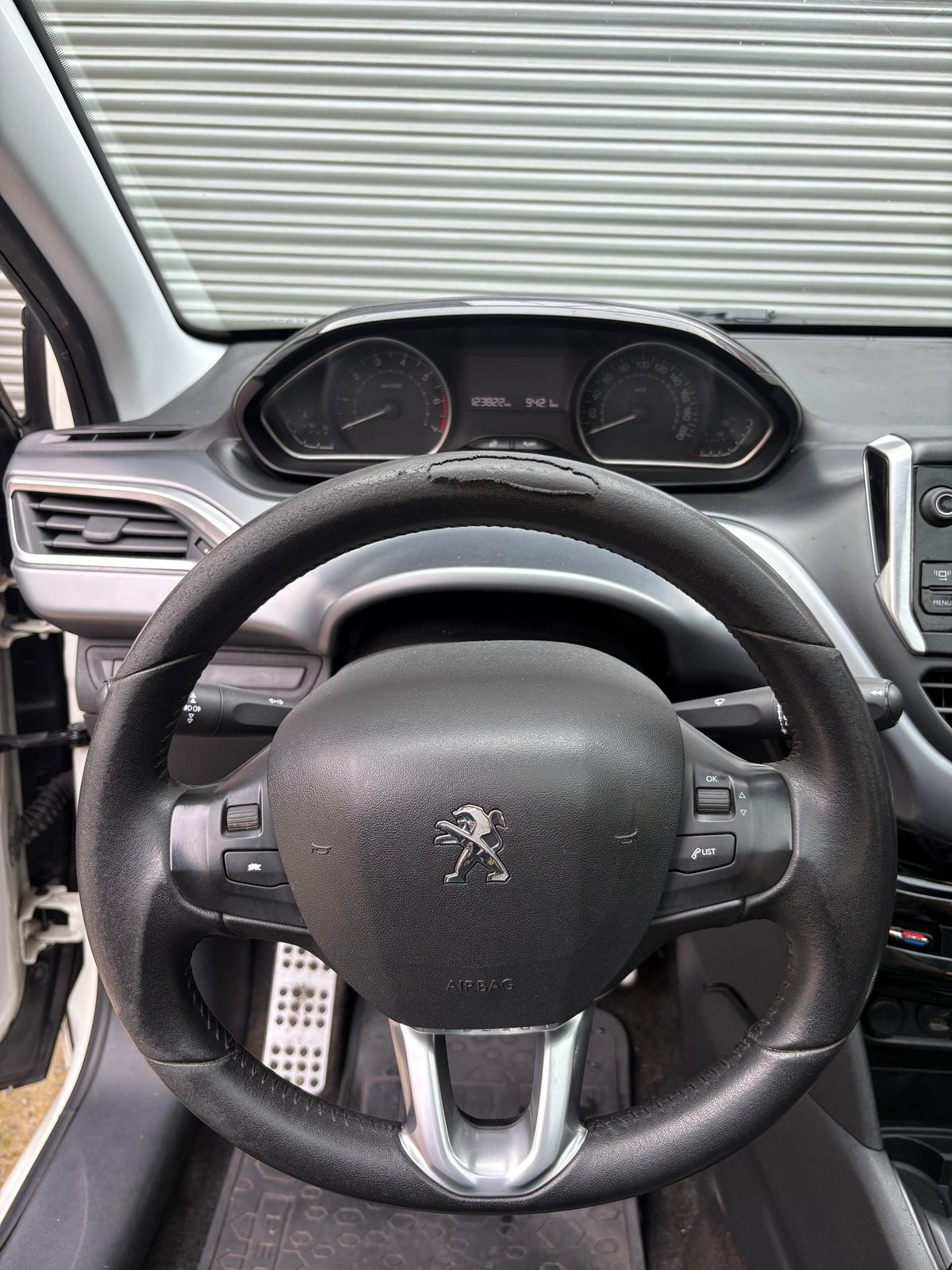 Ver foto 8 de Peugeot 208 Feline Pack Cuir 2013
