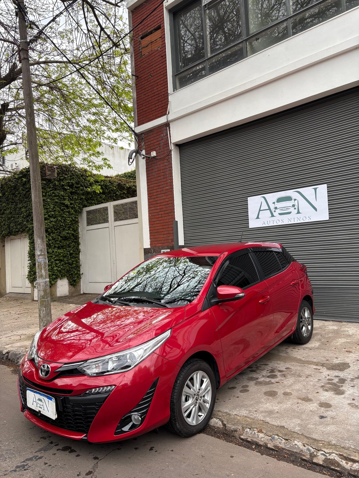 Ver foto 3 de Toyota Yaris 107cv Xls 5 p 2021