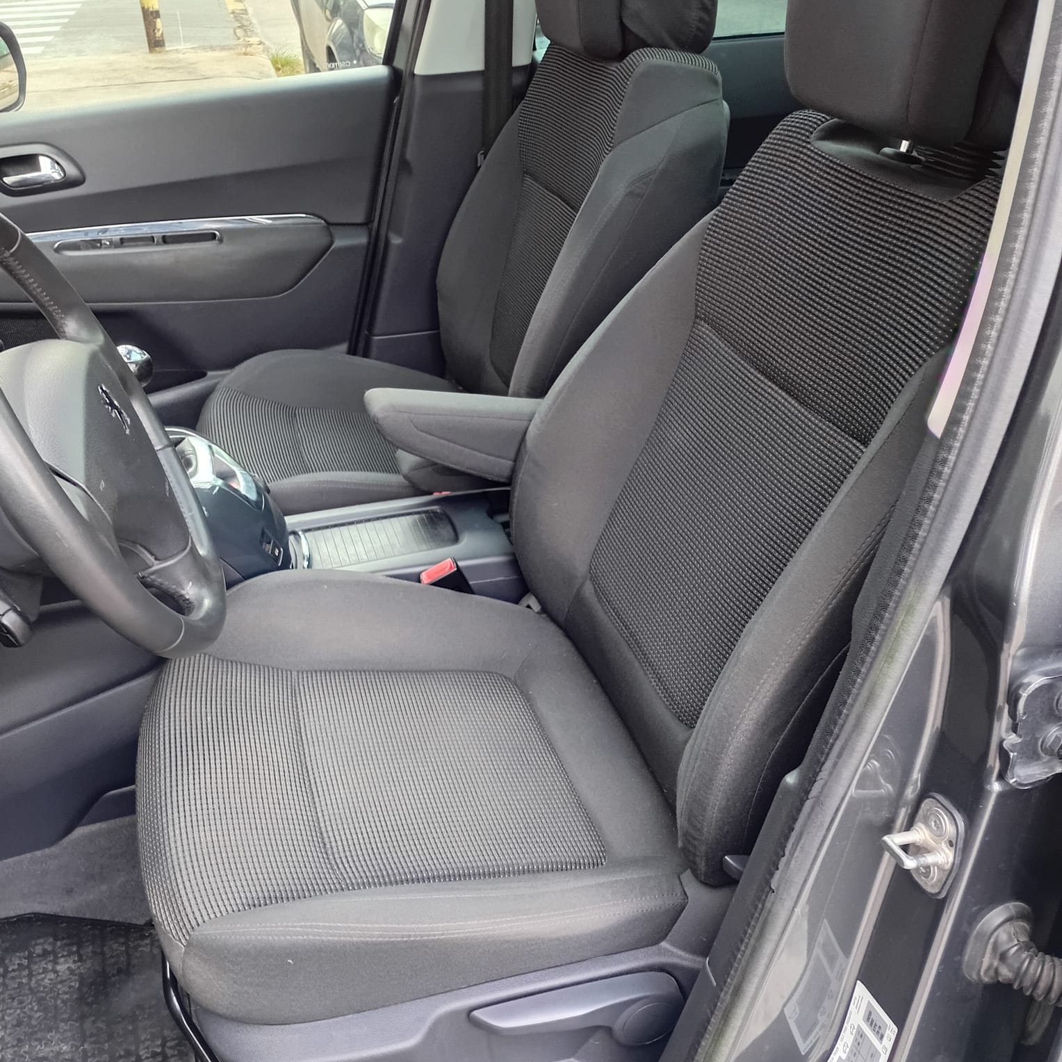 Peugeot 5008 1.6 Allure Plus 156cv